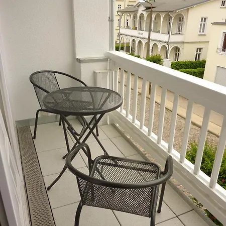 Ostseebad Auf Ruegen Im Haus Baltic 1 Og *